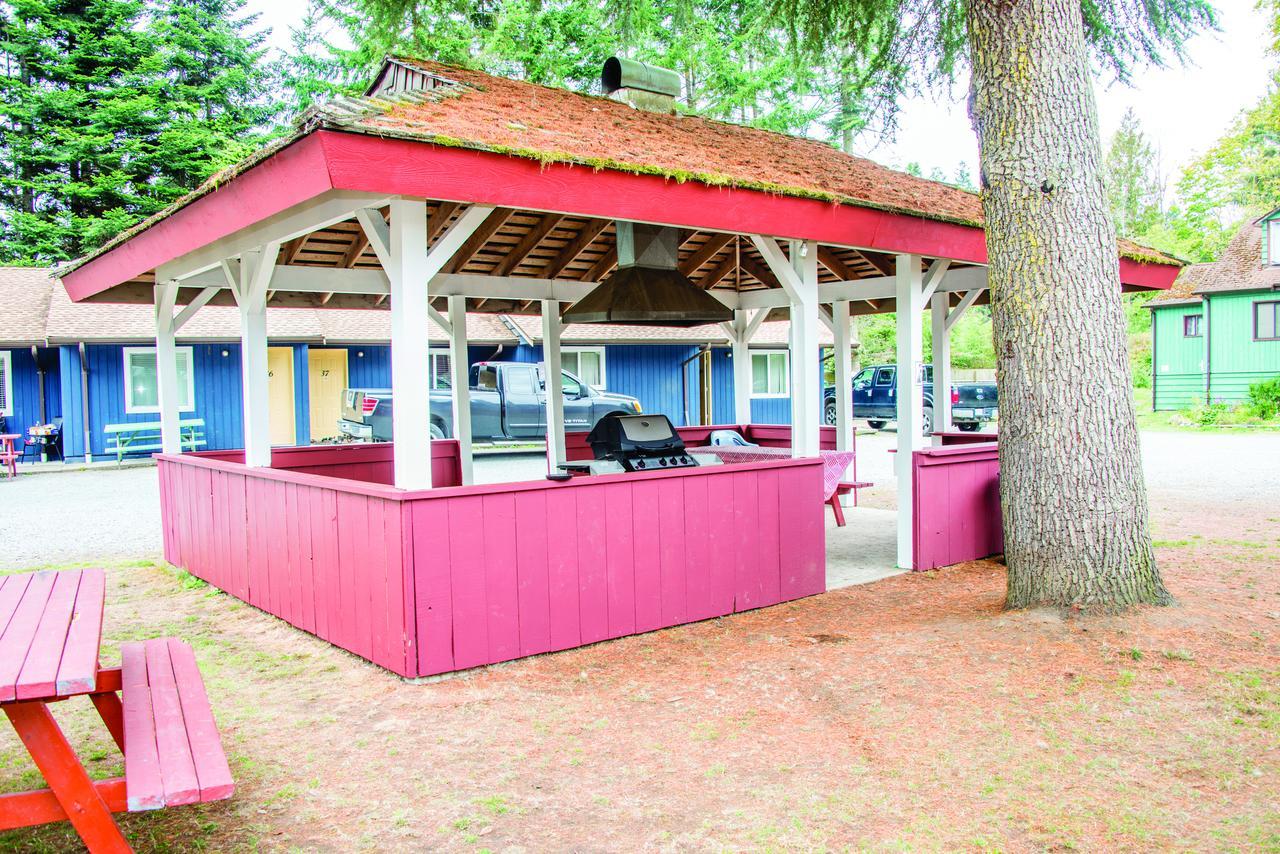 Riverside Resort Qualicum Beach Eksteriør bilde